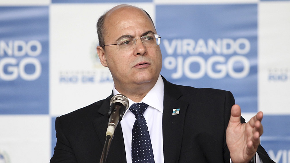 Destituyen a gobernador de Río de Janeiro por corrupción