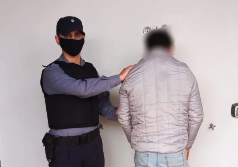 Pelea entre jóvenes terminó con un detenido y un herido de arma blanca