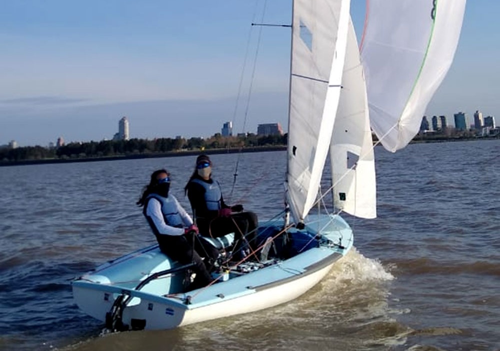 “Es raro ser de los pocos que pueden venir al río”