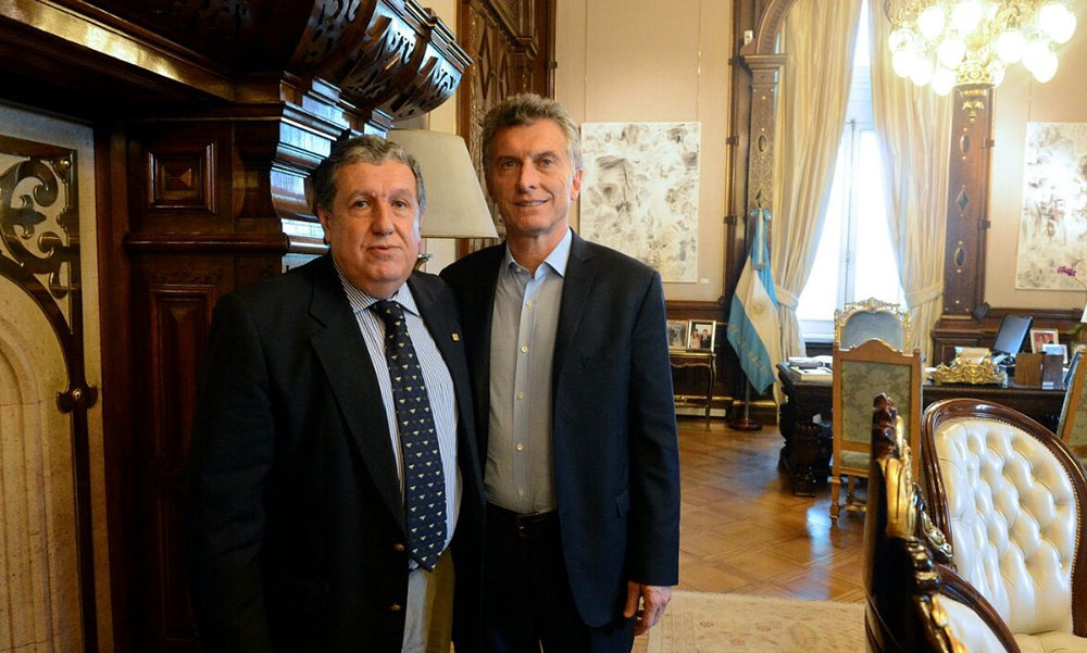 Puerta se presentó para tratar de salvar a su amigo Mauricio Macri de la quiebra