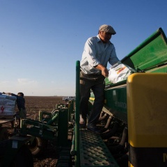 Referentes del campo rechazaron el nuevo cepo sobre el dólar