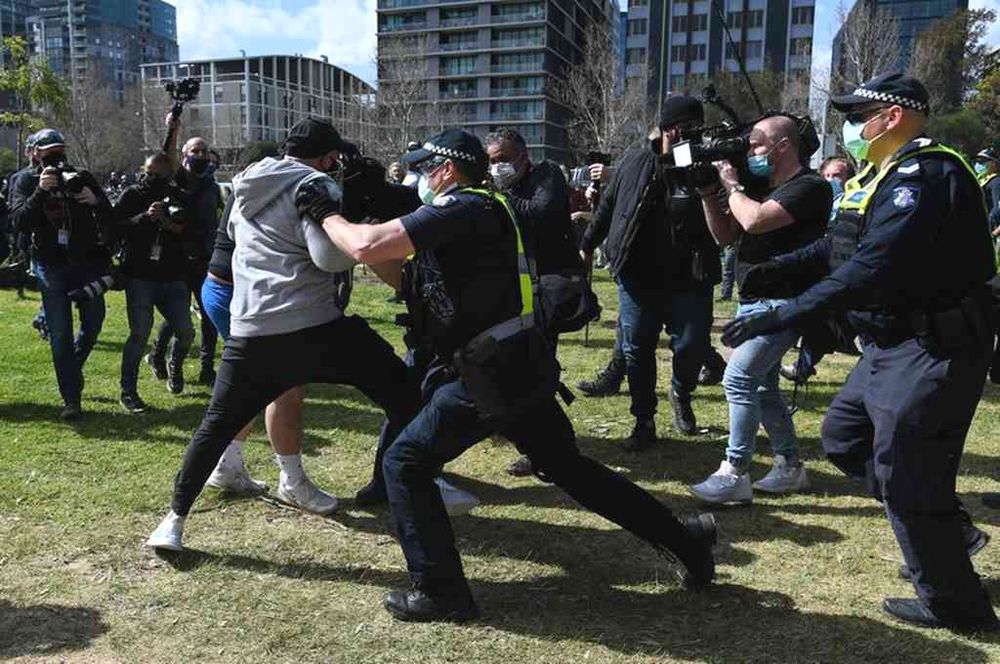 Australia: al menos 26 detenidos en marchas anticuarentena