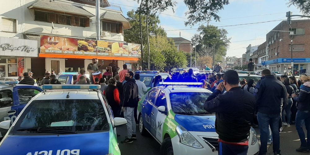 Protesta de policías bonaerenses para reclamar un aumento salarial