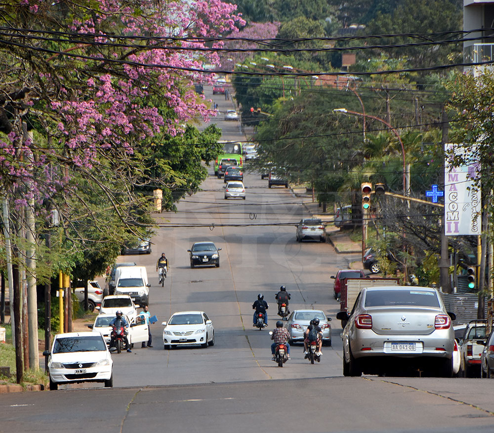 División de opiniones entre comerciantes sobre convertir avenidas en mano única