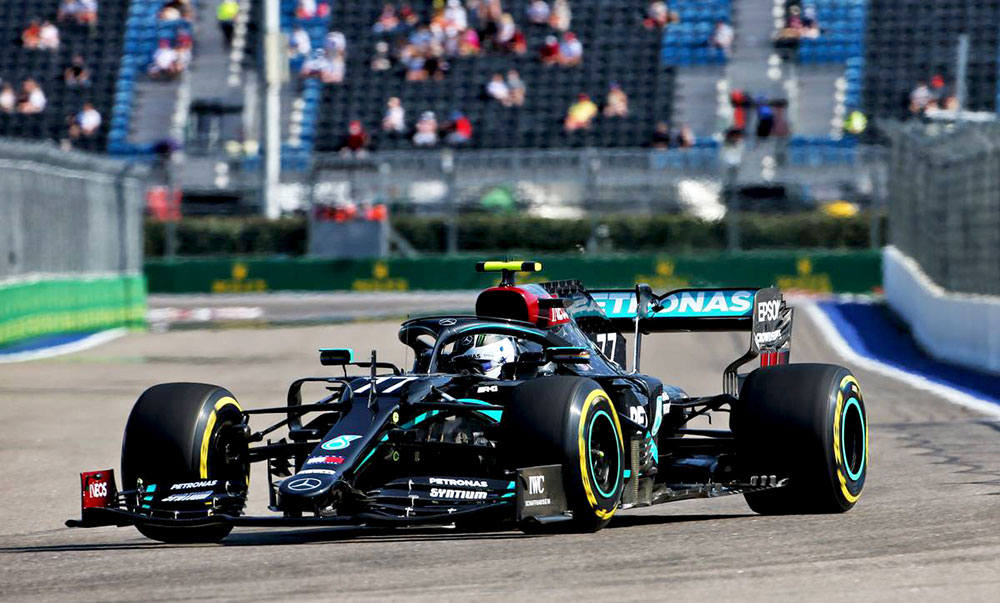 Bottas se quedó con el primer ensayo en Rusia
