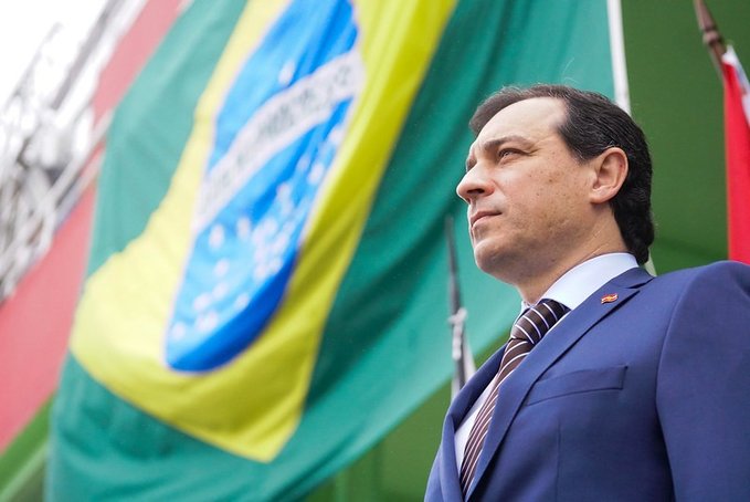 Aprobaron el inicio de juicio político contra el gobernador de Santa Catarina