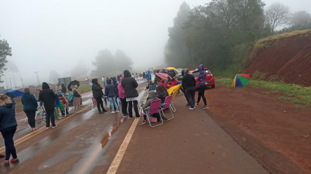 Docentes movilizados en San Vicente, San Ignacio y Garupá