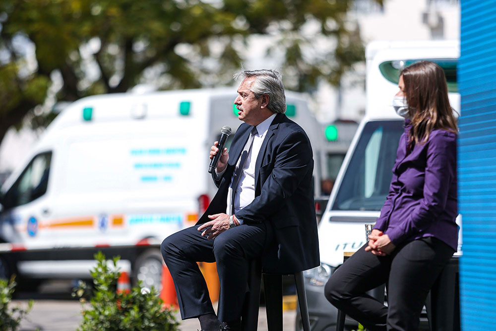Fernández anunció mejoras para las fuerzas de seguridad