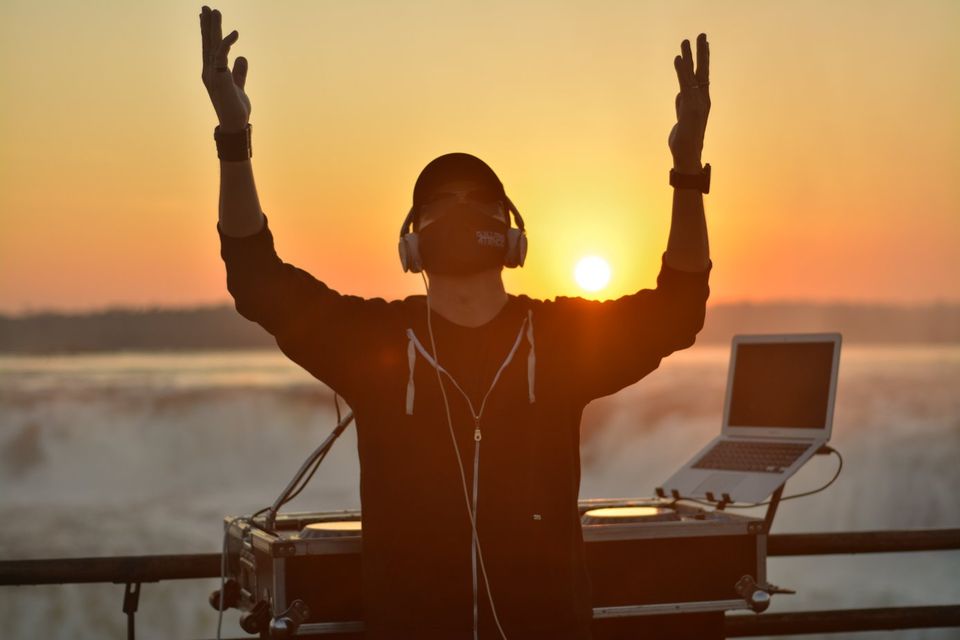 Guillermo Atencio, DJ del que habla el mundo por su set en Cataratas