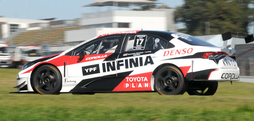 Matías Rossi ganó la carrera clasificatoria del Súper TC 2000 en el Gálvez