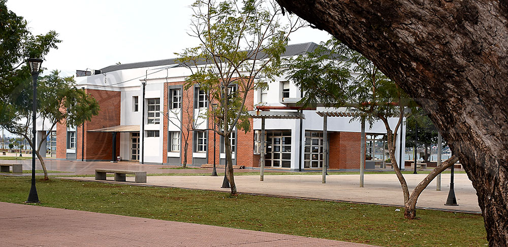 El Centro Multicultural La Costanera celebra hoy su 8° aniversario -  Primera Edición