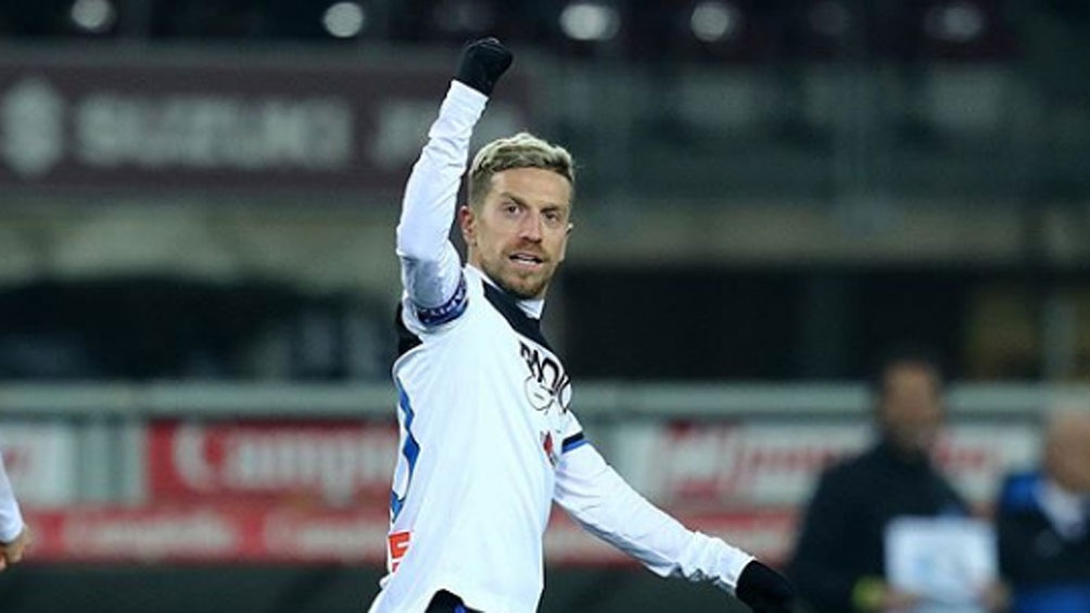 “Papu” Gómez y Lautaro Martínez marcaron en la victoria de sus equipos