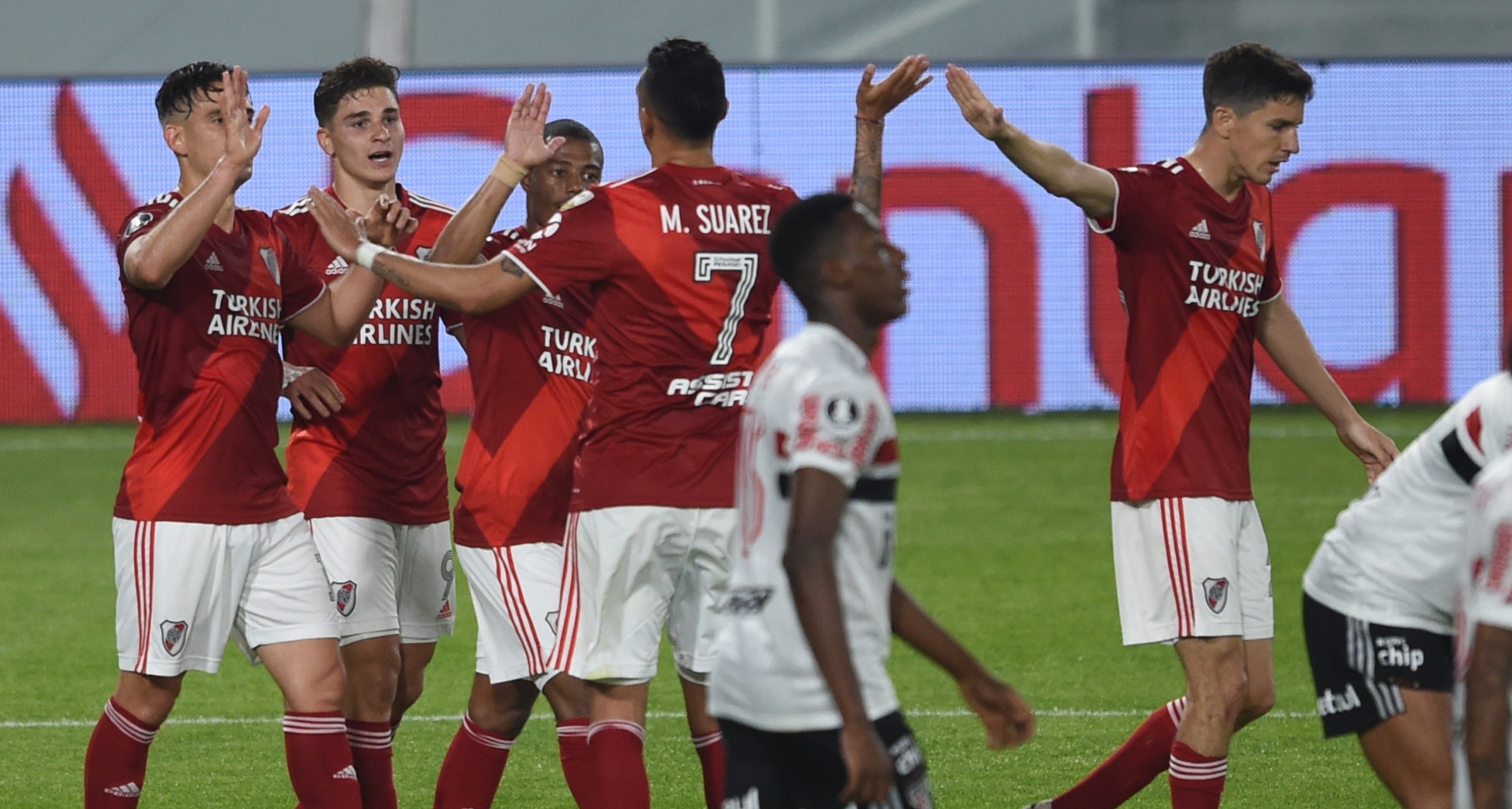 Libertadores: River ganó con lo justo y se metió en octavos