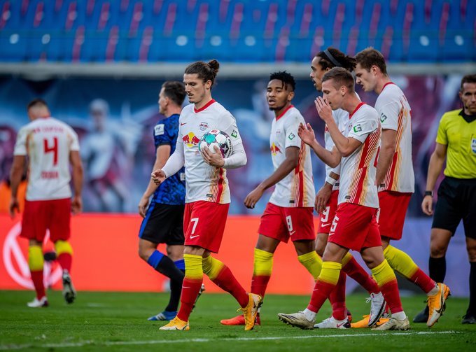 Bundelisga: Leipzig sigue a paso firme y en lo más alto