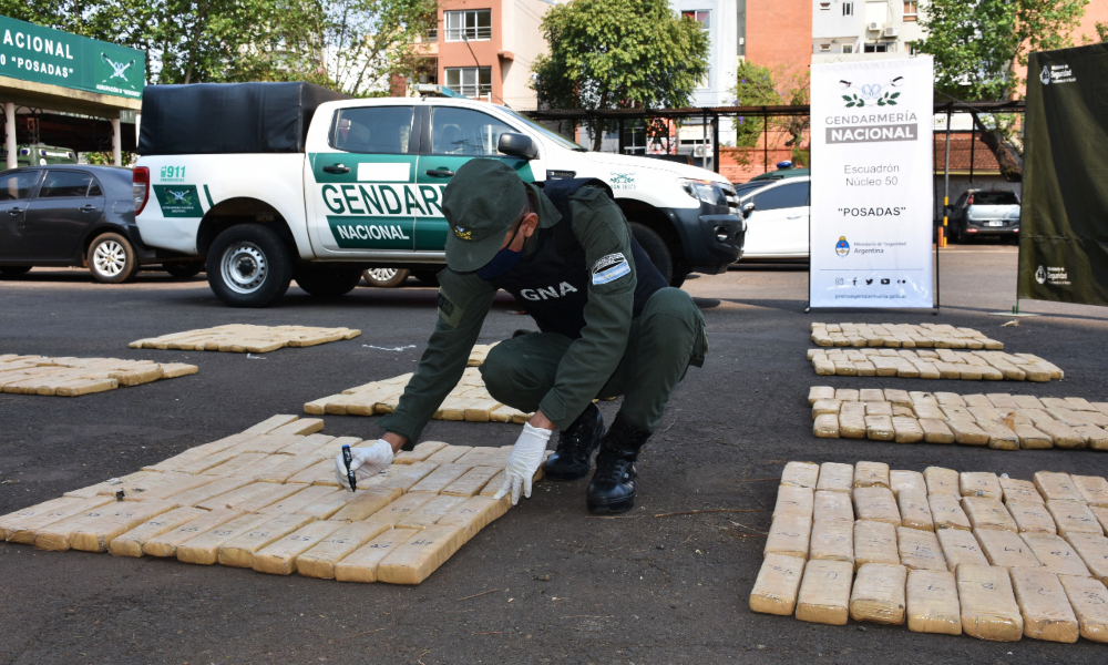 Secuestraron casi 9 toneladas de droga y detuvieron a banda narco