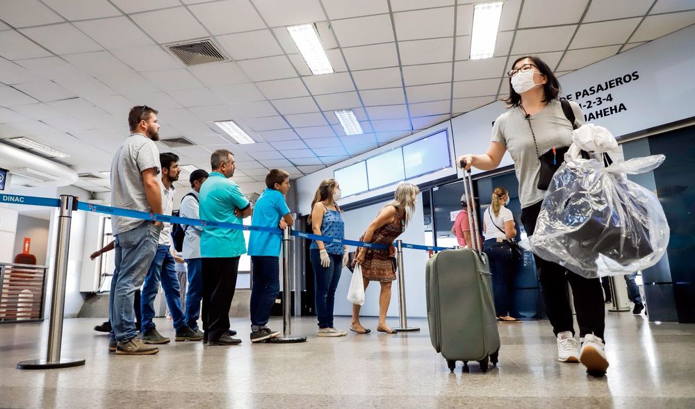 Paraguay anuncia reapertura de aeropuertos desde el 21 de octubre