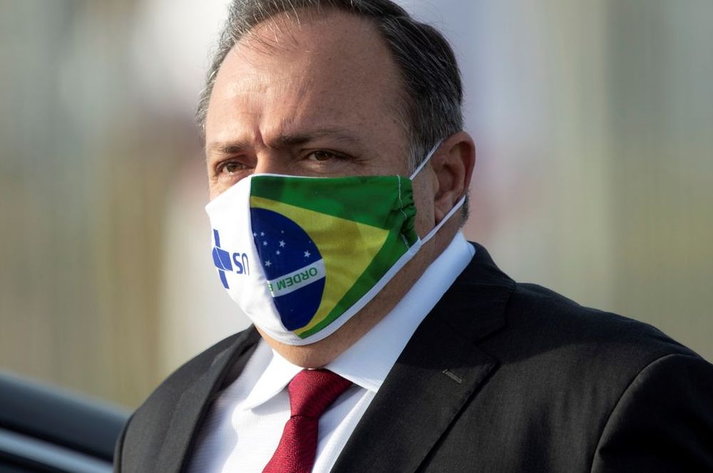 Brasil: el ministro de salud tiene COVID-19 y está internado