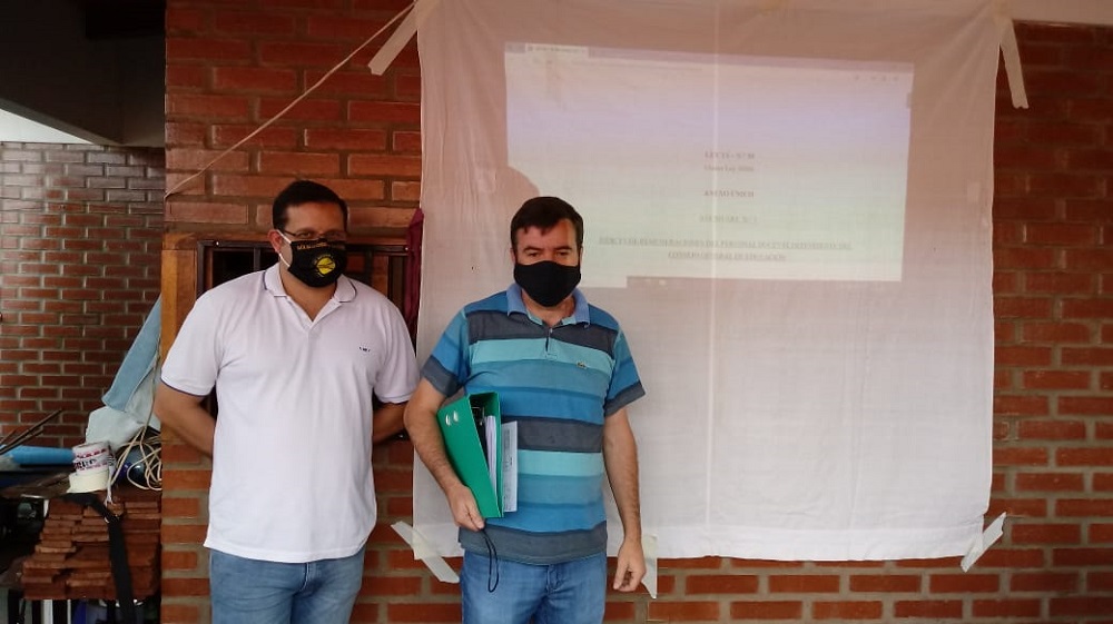 Docentes autoconvocados llevan adelante talleres de capacitación