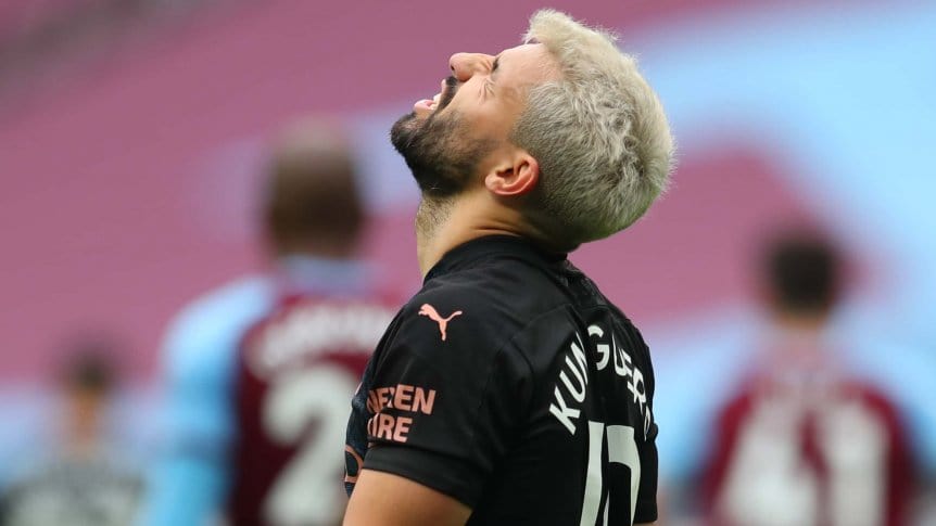 Agüero se volvió a lesionar en el empate del Manchester City