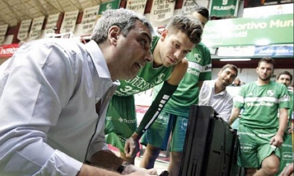 Preocupación en el básquet: el técnico de Atenas, grave por coronavirus