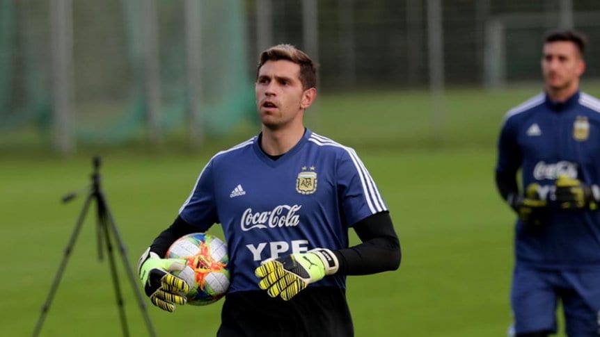 Emiliano Martínez se perfila para ser el “1” titular de Argentina