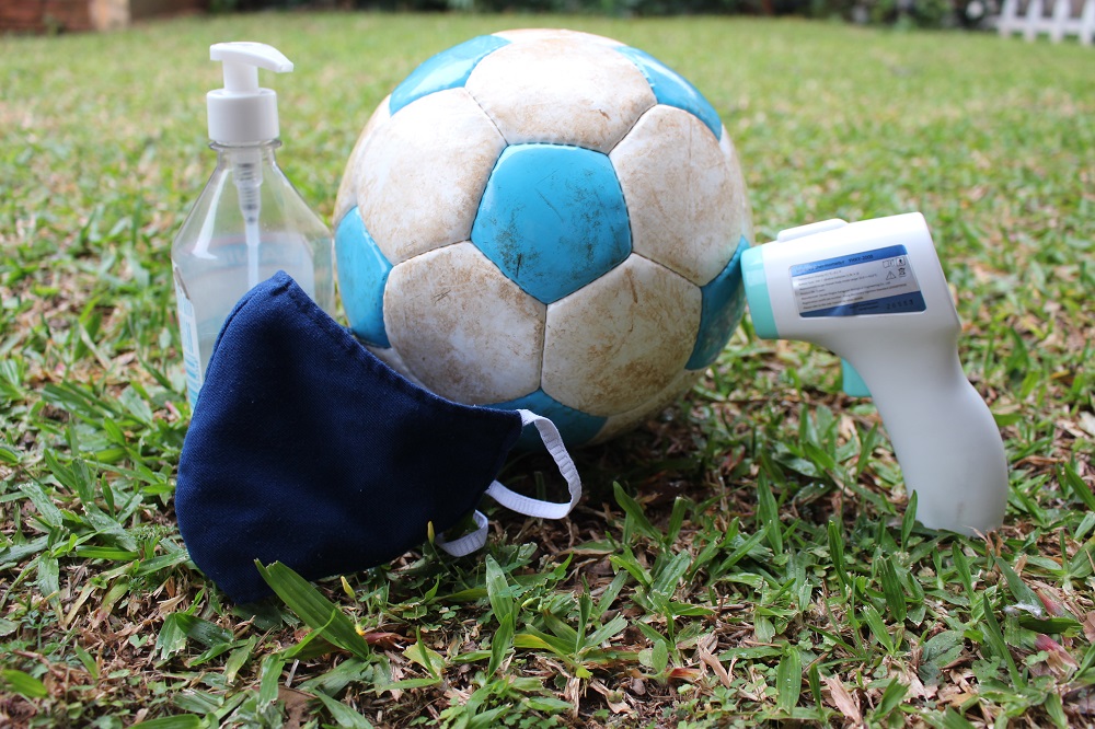 Los protocolos, listos para que ruede el balón