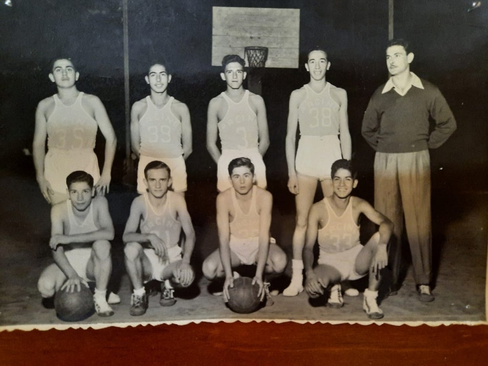 Una lágrima celeste y blanca