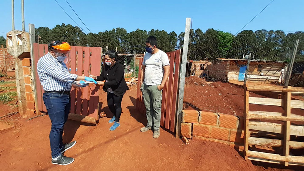En Sol de Misiones, 54 familias pudieron regularizar sus dominios