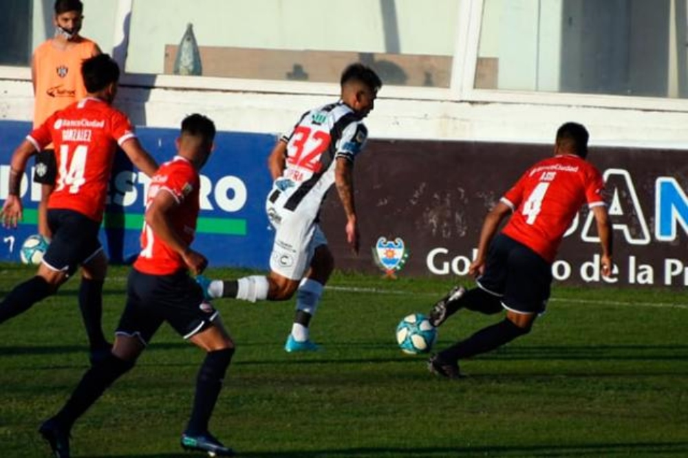 Independiente se vuelve con un importante triunfo de Santiago del Estero