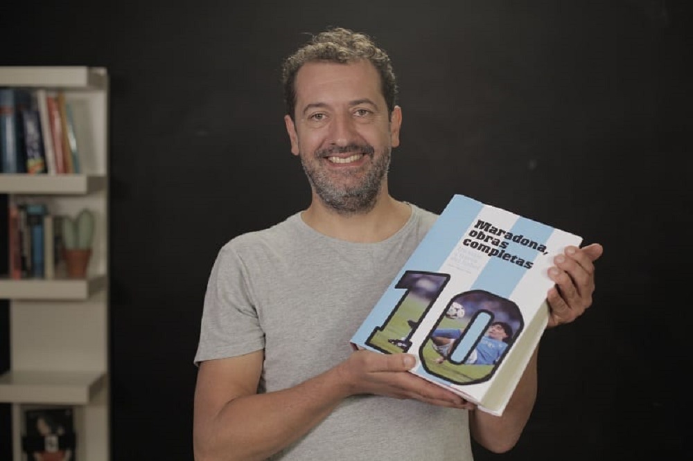 La “Biblia” sobre Maradona escrita por un español con pasado en Misiones