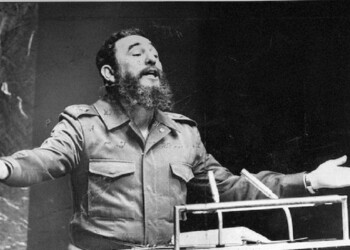 Cinco años sin Maradona y nueve sin Fidel Castro