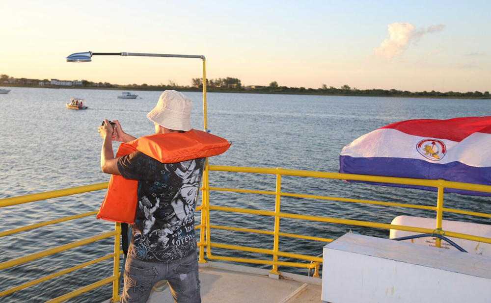 Encarnación - Turismo Fluvial