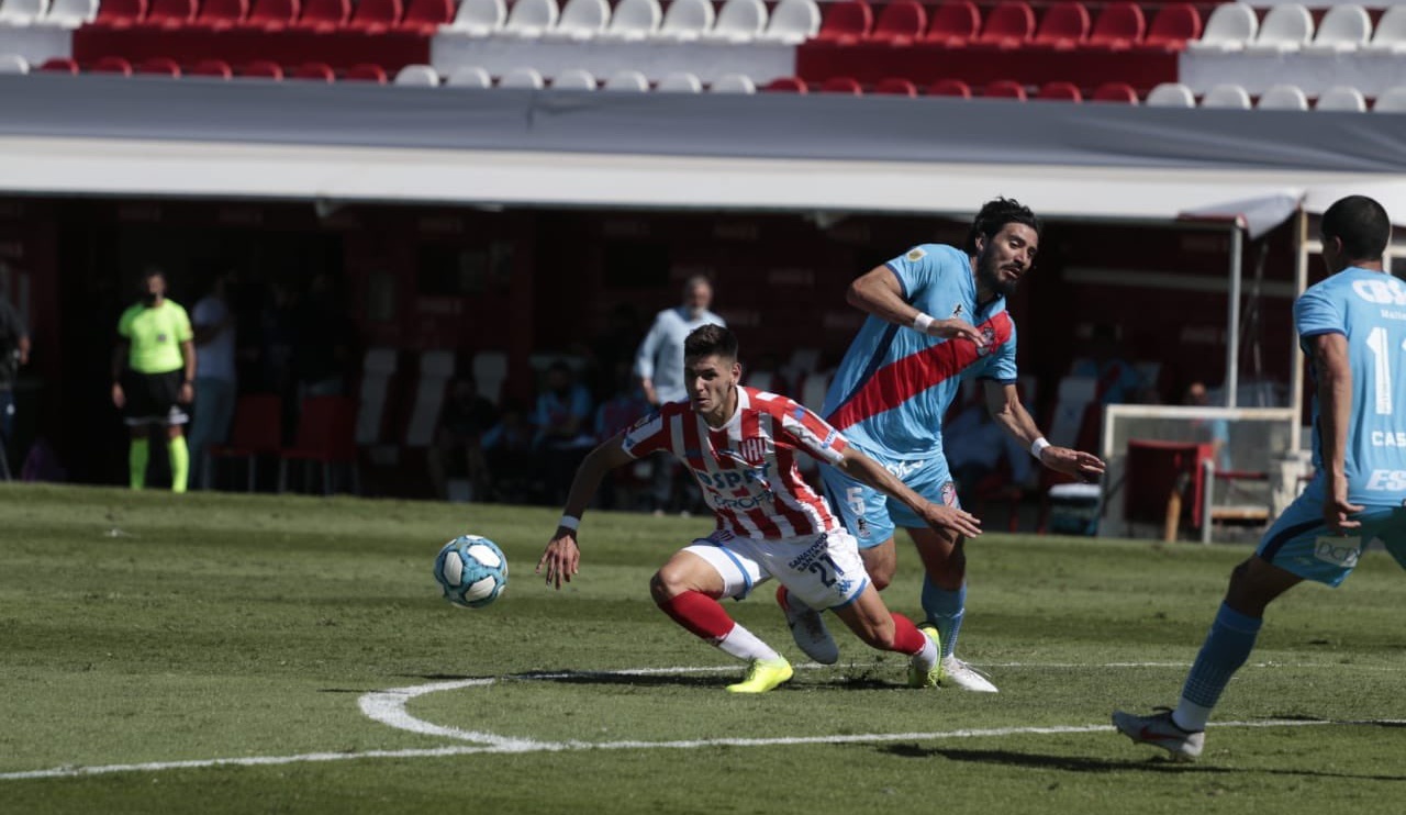 Unión se topó con la figura de Gagliardo y empató con Arsenal