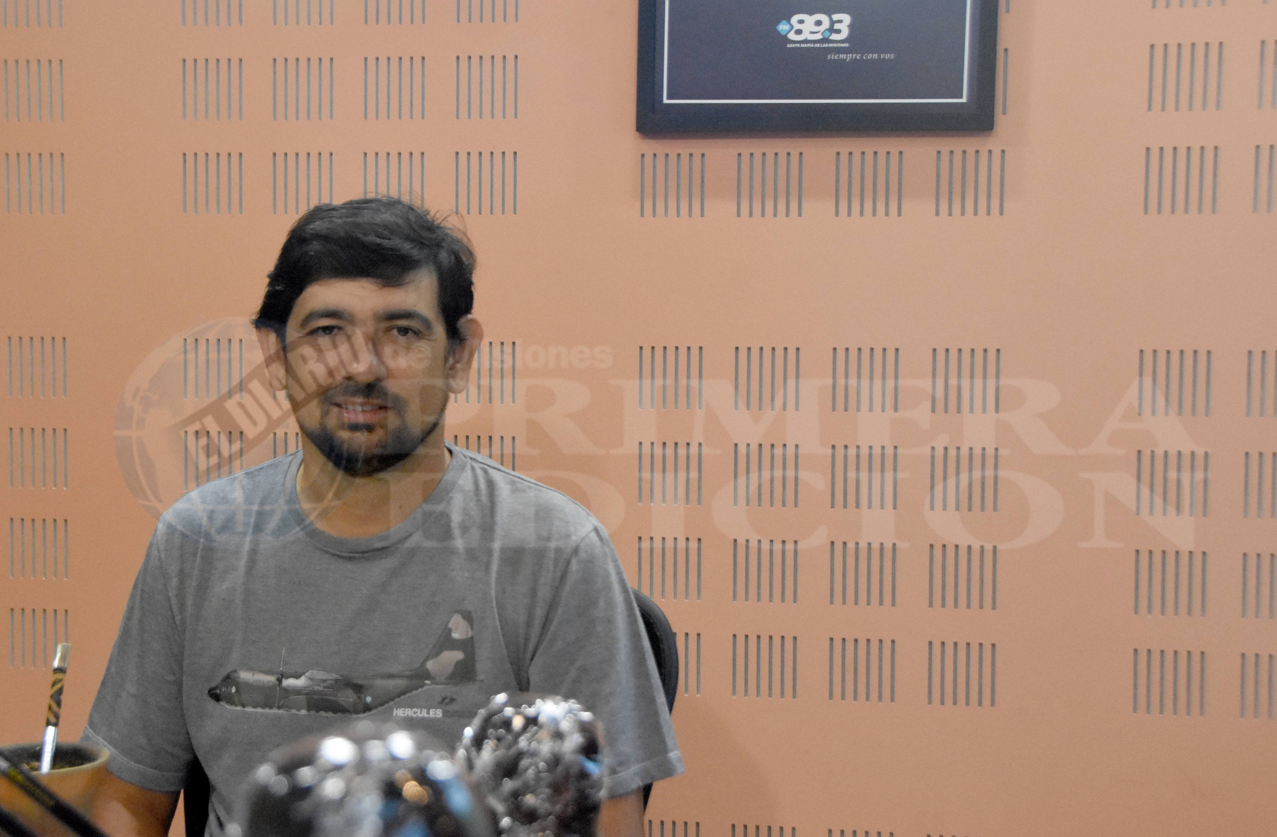 Para Losada, más empresas de transporte mejorarían el servicio