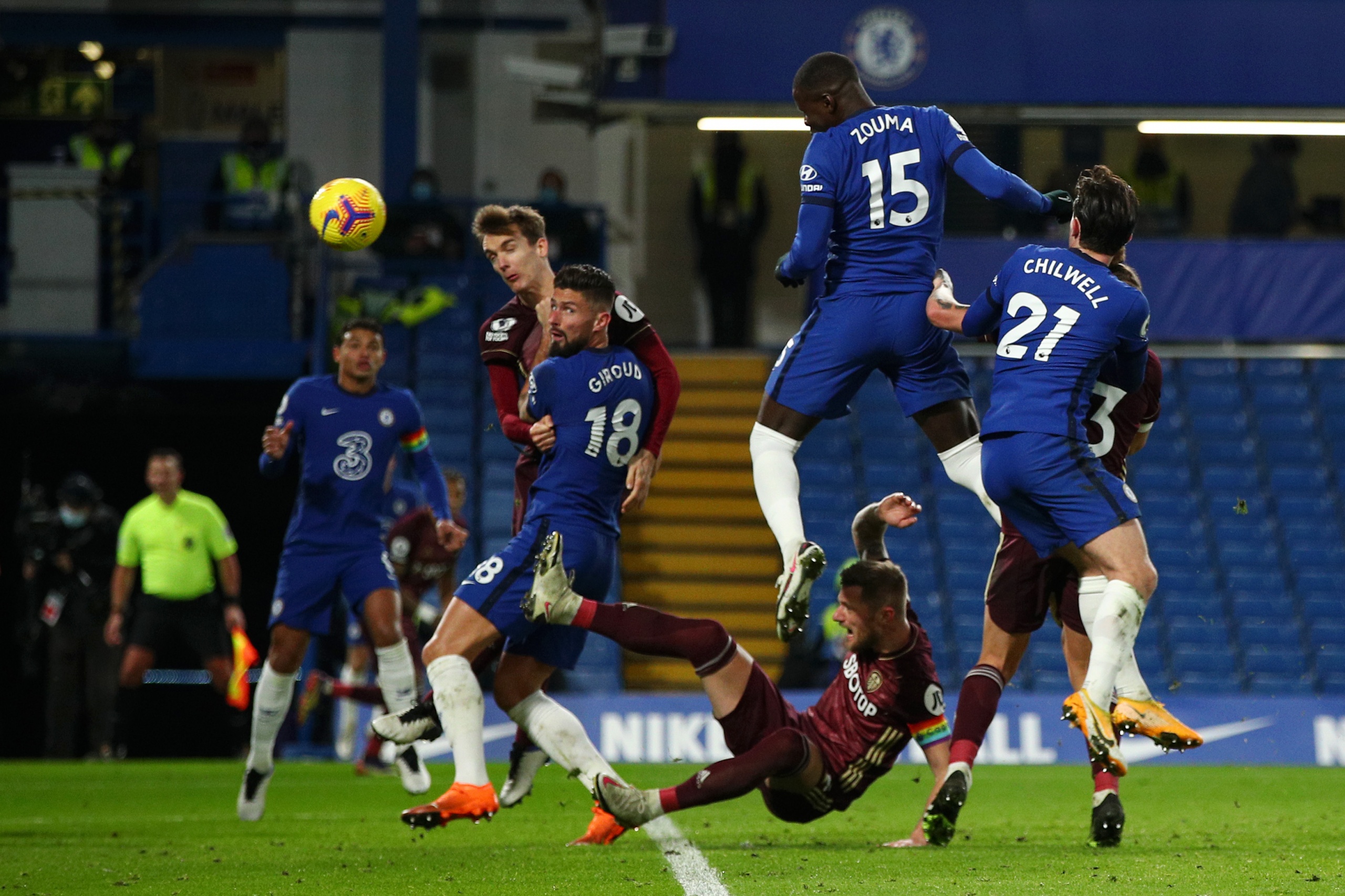 Leeds de Bielsa perdió con Chelsea, que es nuevo líder