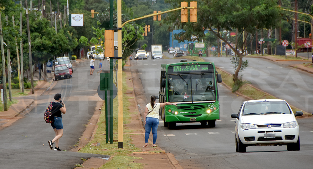 paradas de colectivos en ex ruta 213