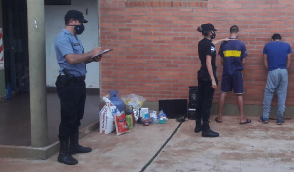 Terminaron tras las rejas por robarle a la vecina