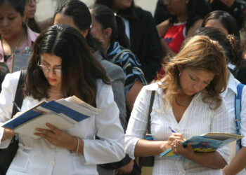 La desocupación golpeó más en las mujeres que en los varones