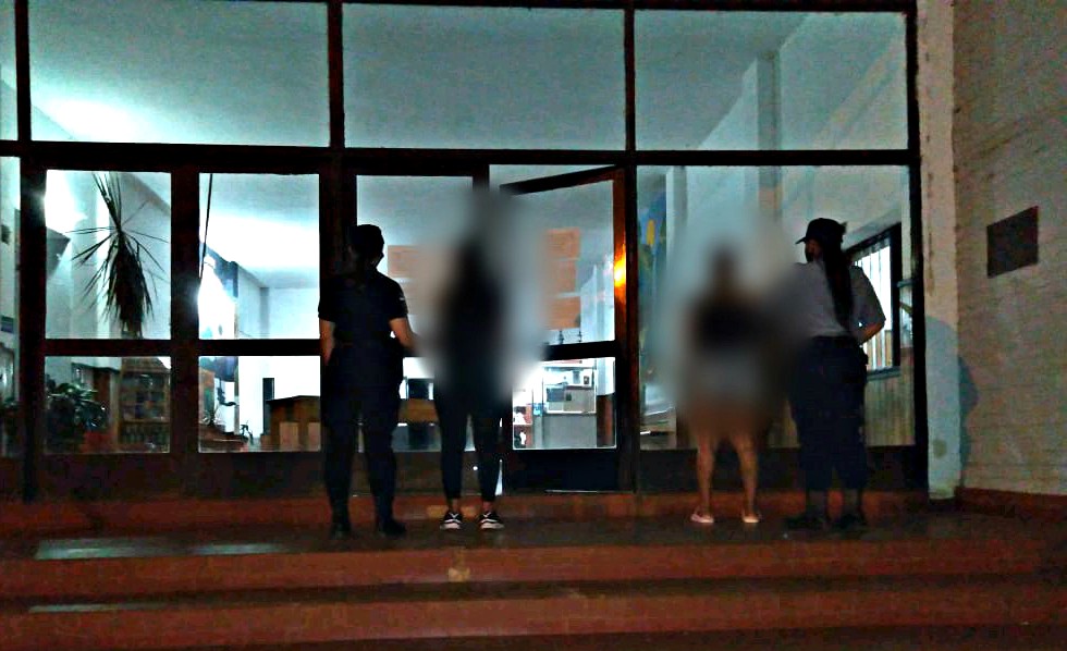 Tras amenazas e insultos dos mujeres terminaron detenidas en Posadas