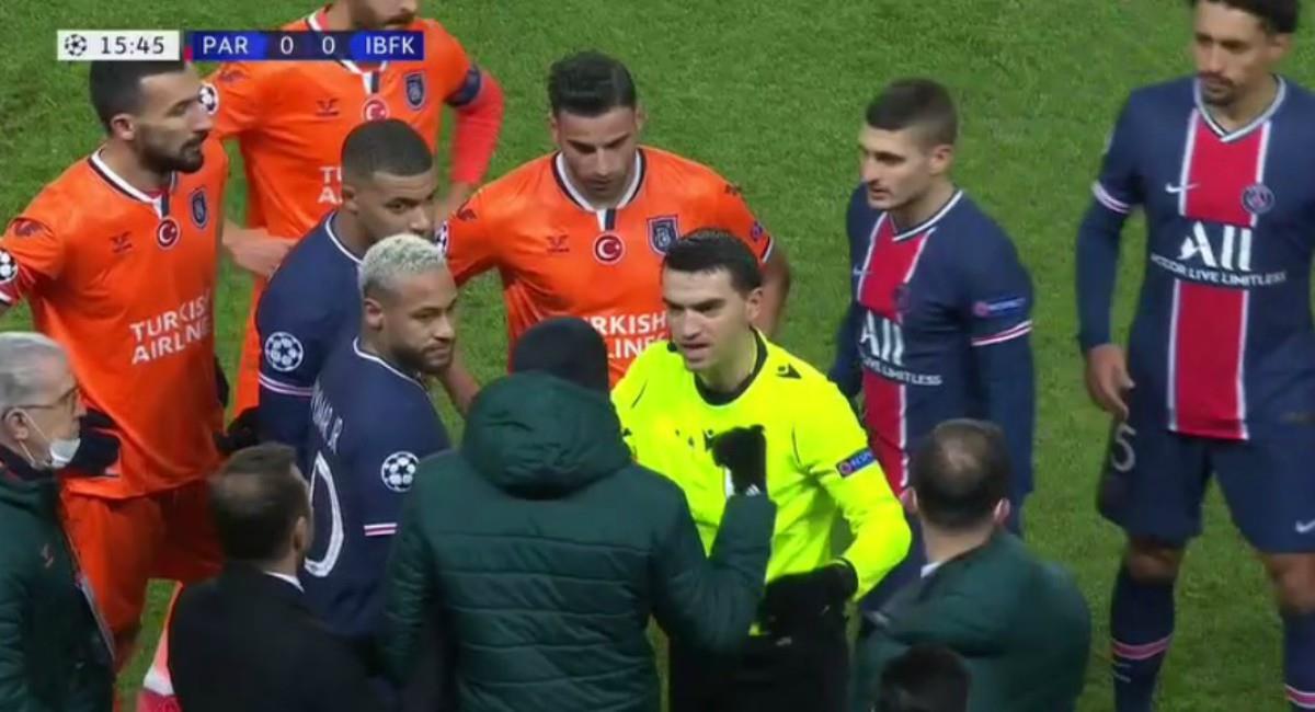 El Gobierno rumano condenó incidente racista en un partido por Champions