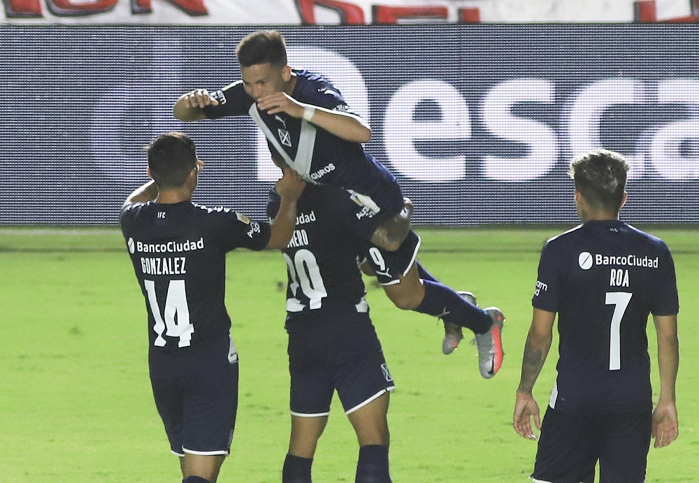 Independiente baja de la pelea a Argentinos y aún sueña