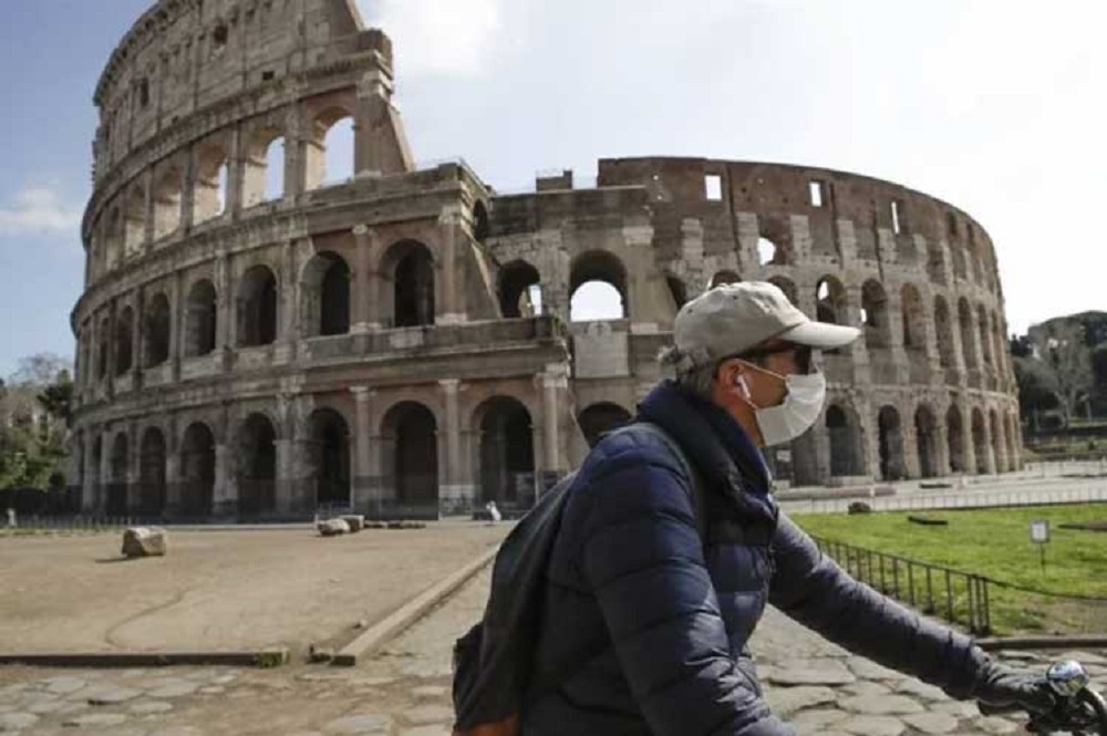 Ya salió de Gran Bretaña: Italia detectó su primer caso de la nueva cepa de COVID-19