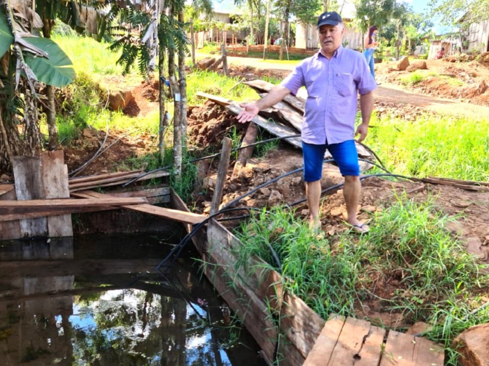 150 familias se abastecen de un pozo insalubre y reclaman el derecho al agua potable