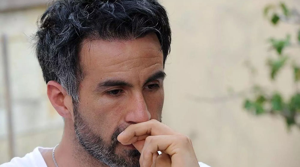 Peritos confirmaron que falsificaron la firma de Maradona