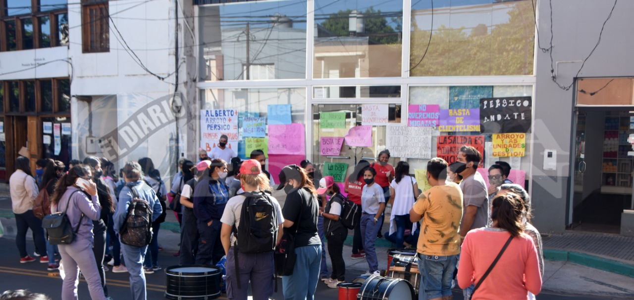 Barrios de Pie protesta frente a Desarrollo Social