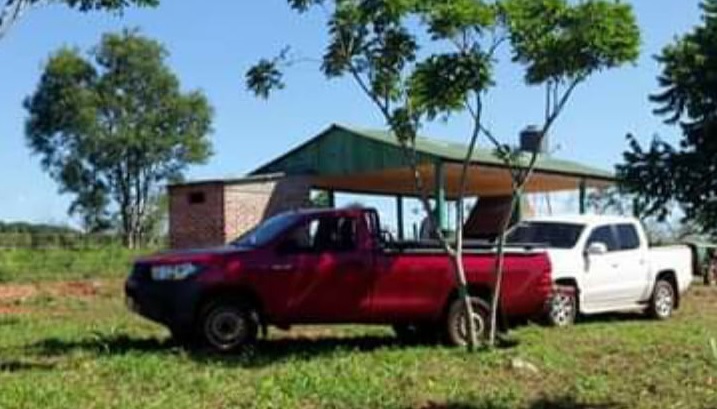 Le robaron la camioneta y un motor fuera de borda a un colono en Corpus