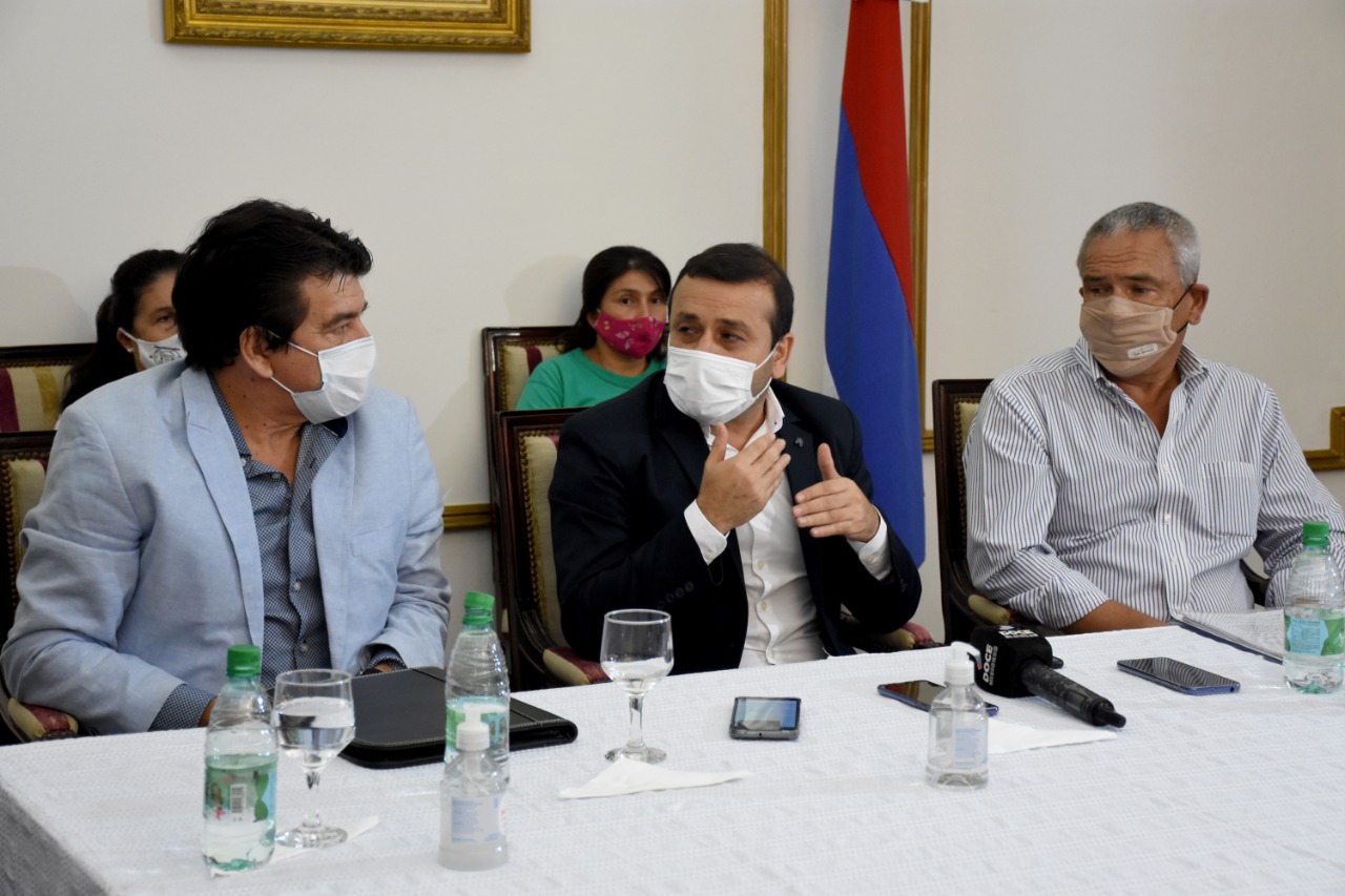 Se firmó la entrega de 166 hectáreas para productores de Piray