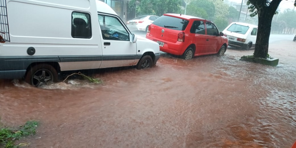 Anegamientos en Apóstoles por intensas lluvias