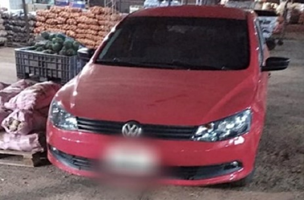 No cobró el seguro y encontró su auto restaurado en manos ajenas