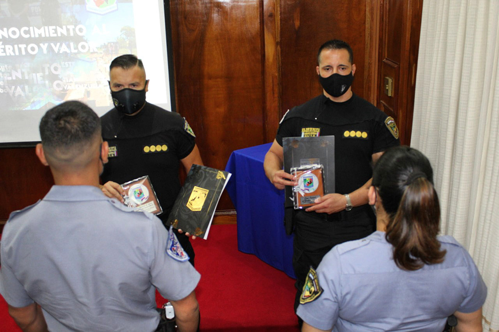 Reconocieron a los efectivos que interceptaron un camión con casi 4 toneladas de Marihuana